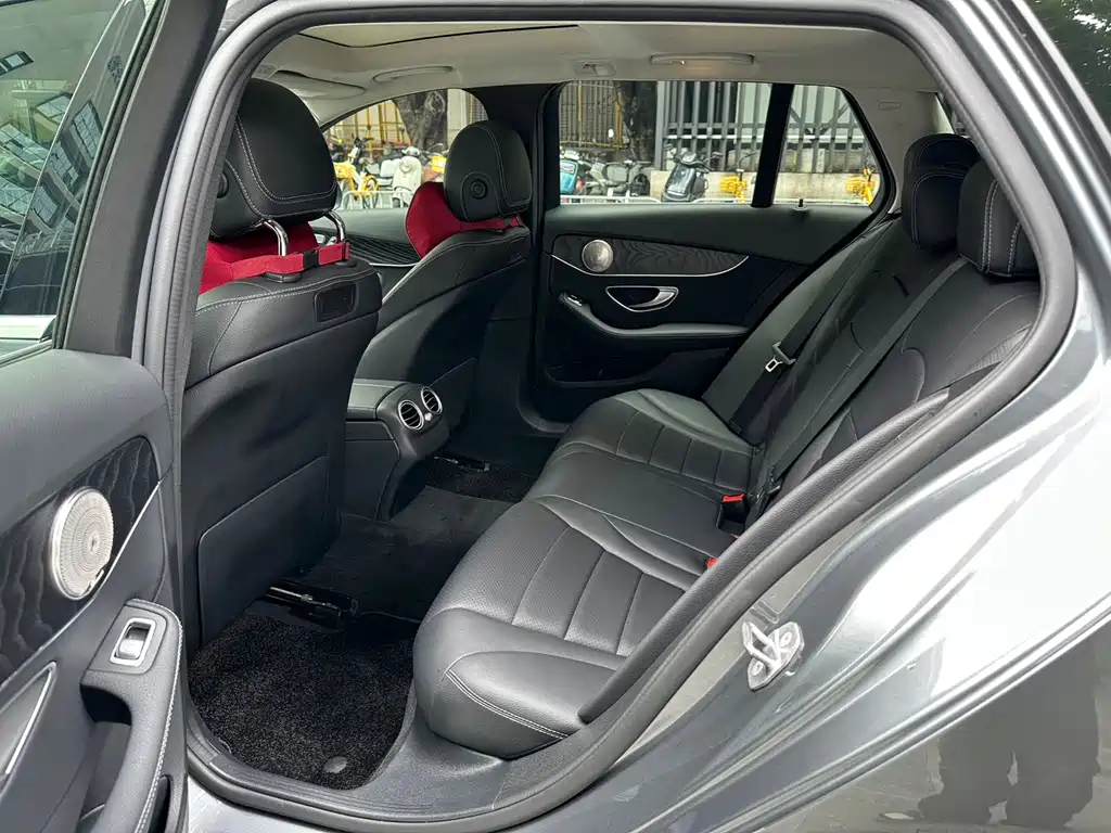 Mercedes-Benz C-Class (Import) — миниатюра 7