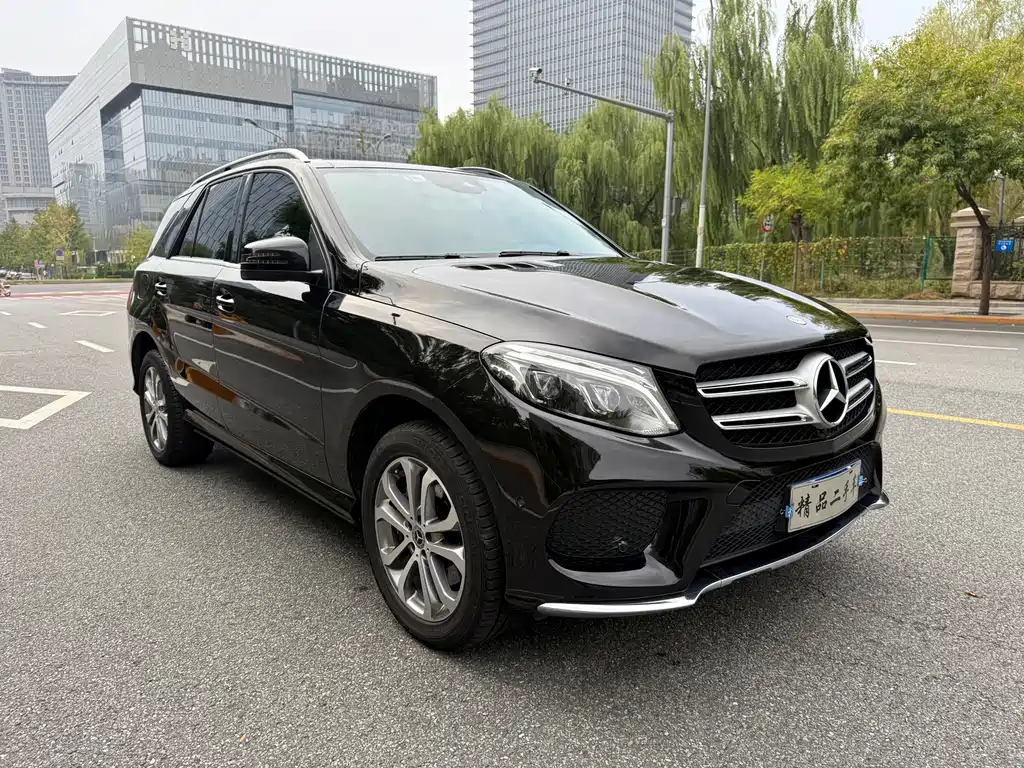 Mercedes-Benz GLE (Import) — миниатюра 3