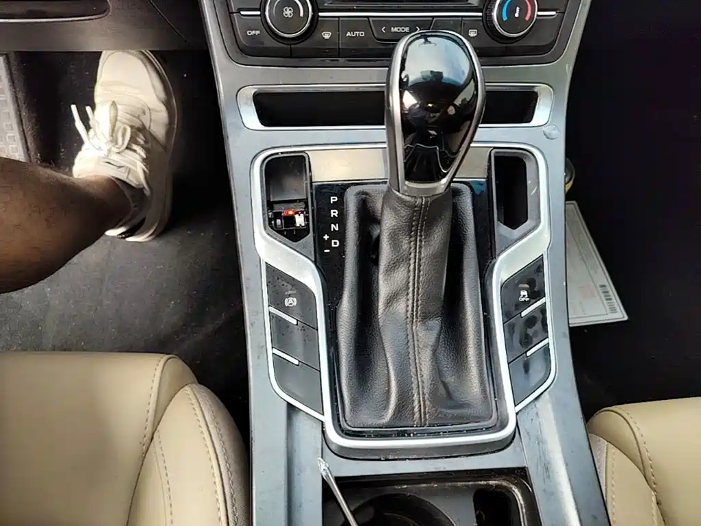 Geely Emgrand — миниатюра 14