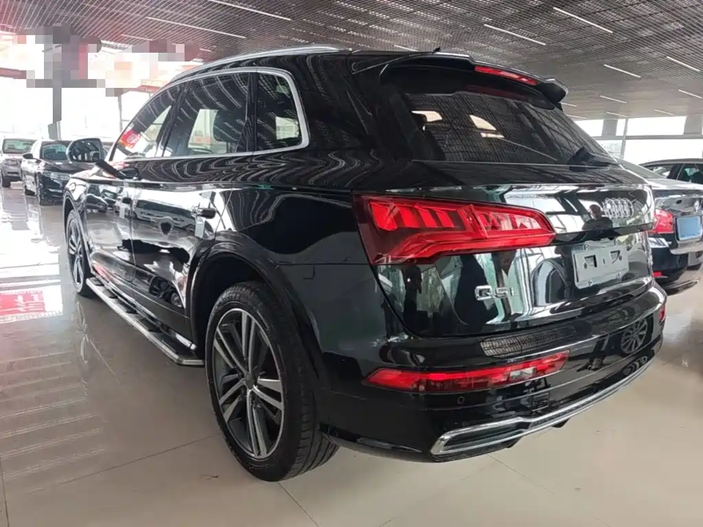 Audi Q5L — миниатюра 5