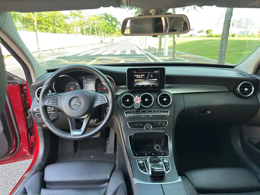 Mercedes-Benz C-Class — миниатюра 9