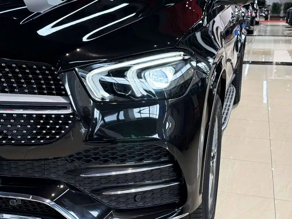Mercedes-Benz GLE (Import) — миниатюра 9