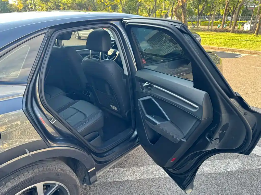 Audi Q3 Sportback — миниатюра 22