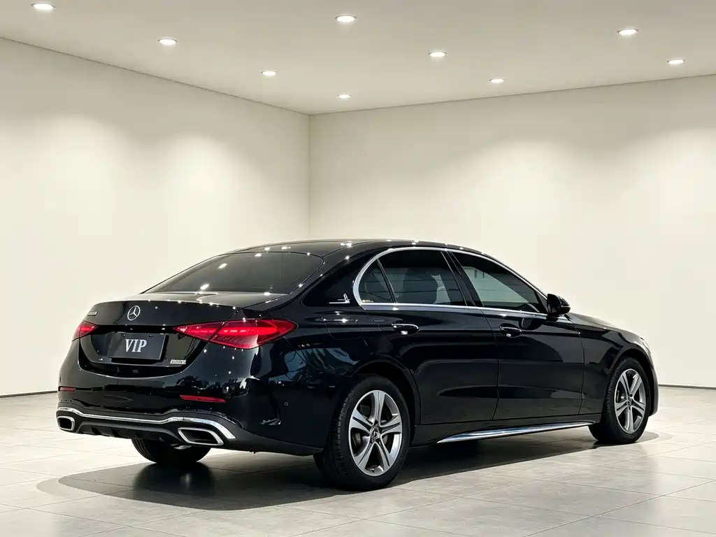 Mercedes-Benz C-Class — миниатюра 9