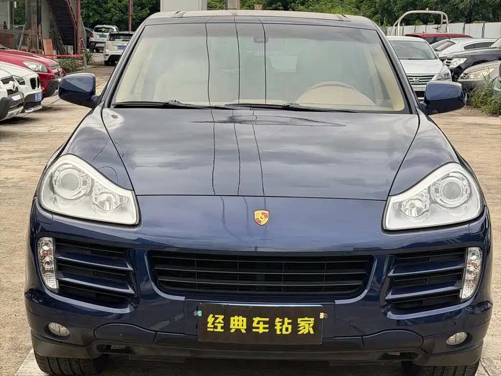 Porsche Cayenne — миниатюра 4