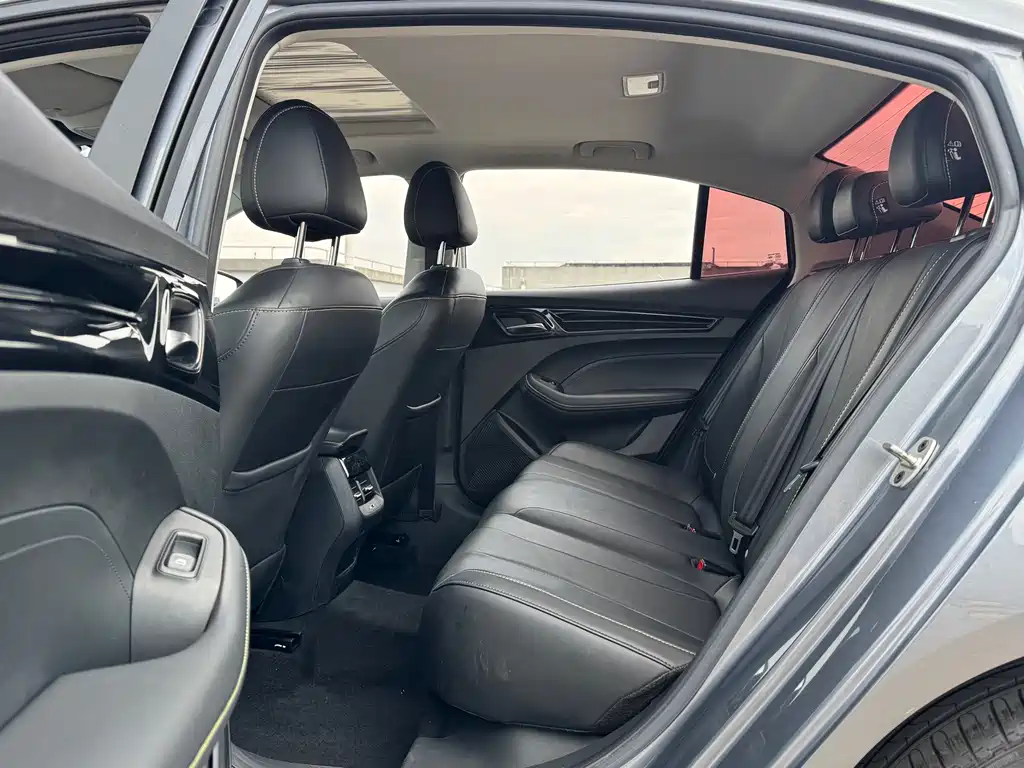 Roewe i5 — миниатюра 15