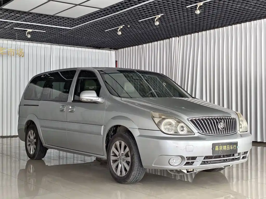 Buick GL8 — миниатюра 3