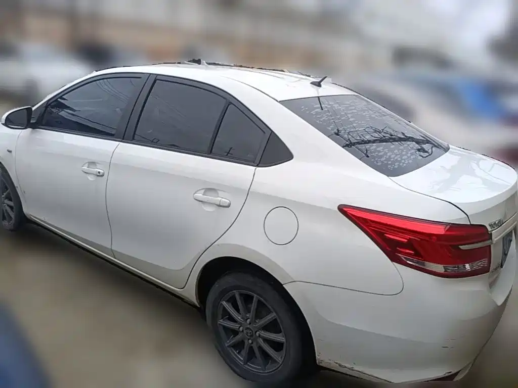 Toyota Vios — миниатюра 7