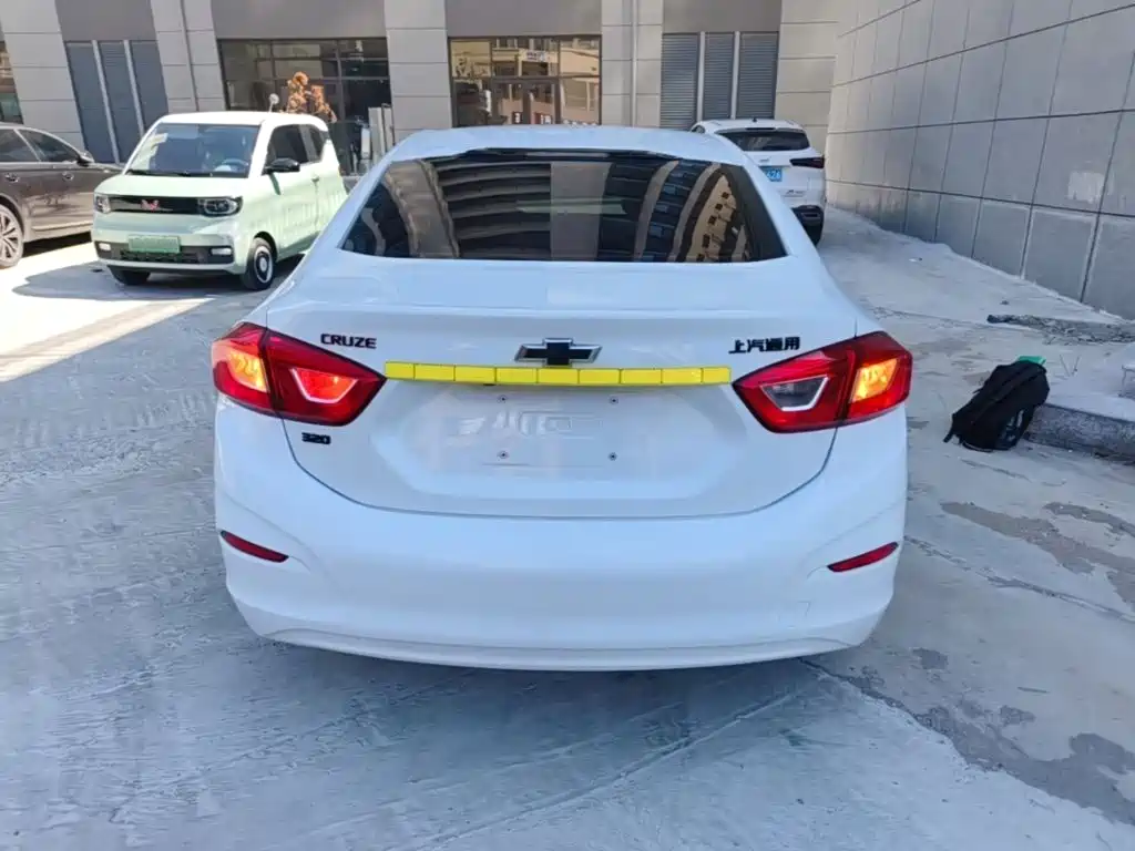 Chevrolet Cruze — миниатюра 6