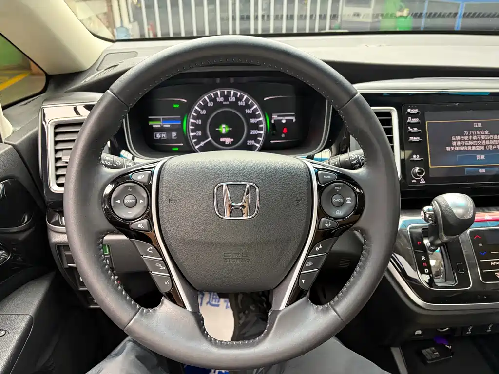 Honda Elysion — миниатюра 8