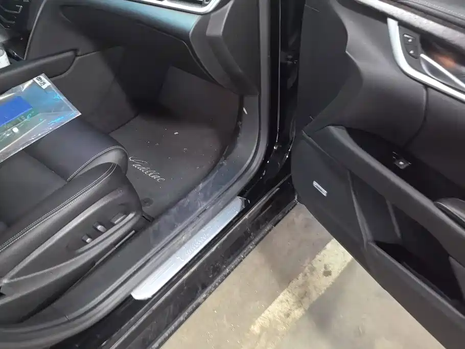 Cadillac XTS — миниатюра 8
