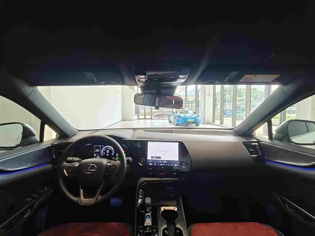 Lexus NX — миниатюра 17