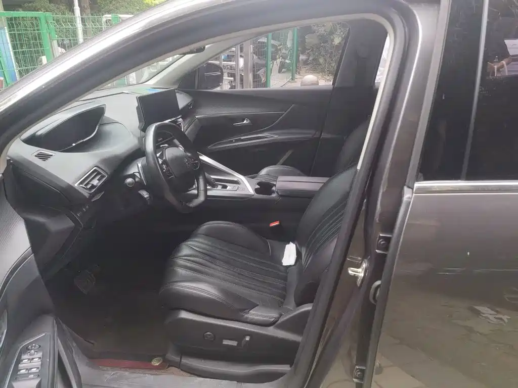 Peugeot 4008 — миниатюра 12
