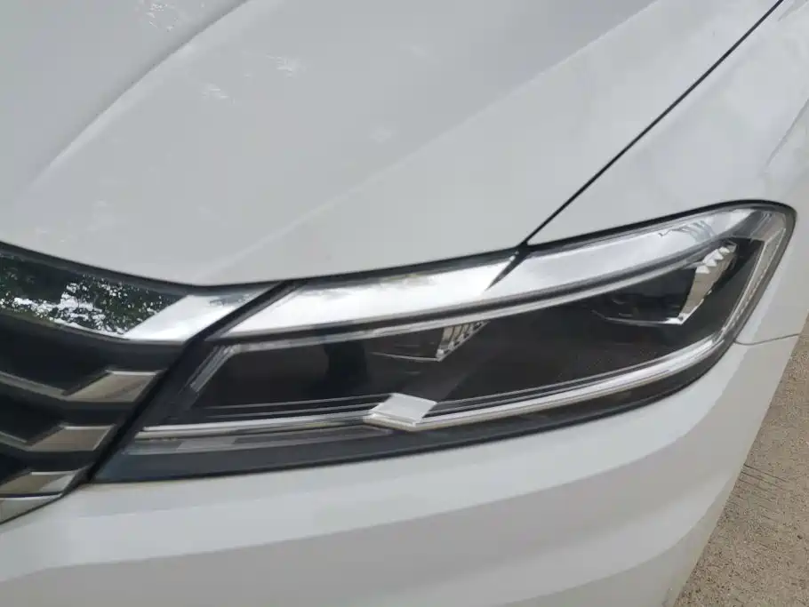 Volkswagen Lavida — миниатюра 5