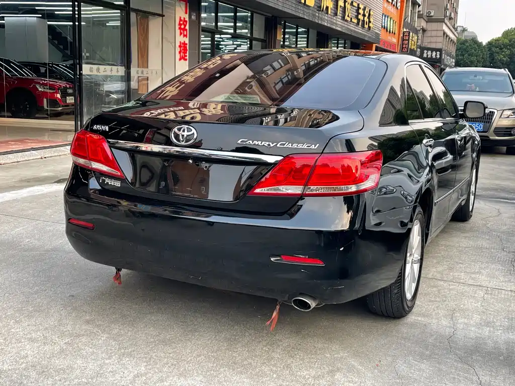 Toyota Camry 2013 200G Luxury