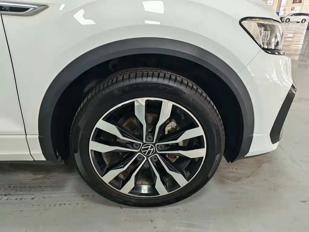 Volkswagen T-Roc — миниатюра 19