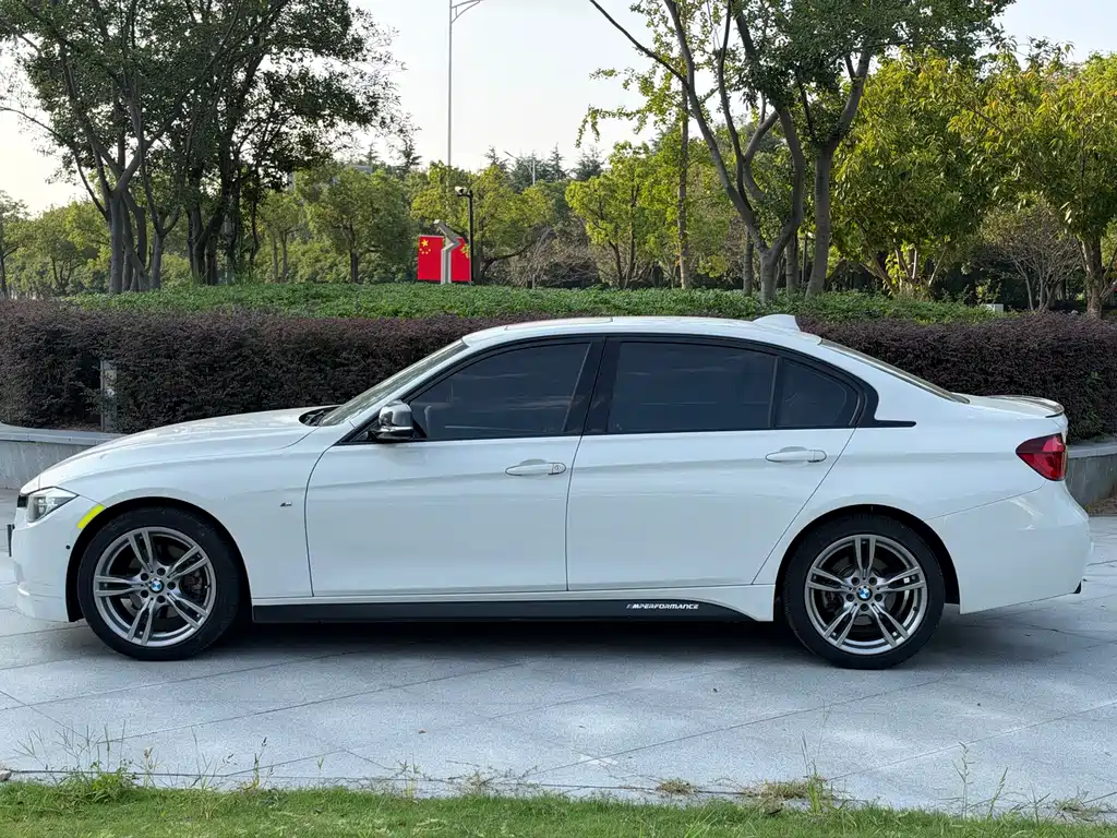 BMW 3 Series — миниатюра 6