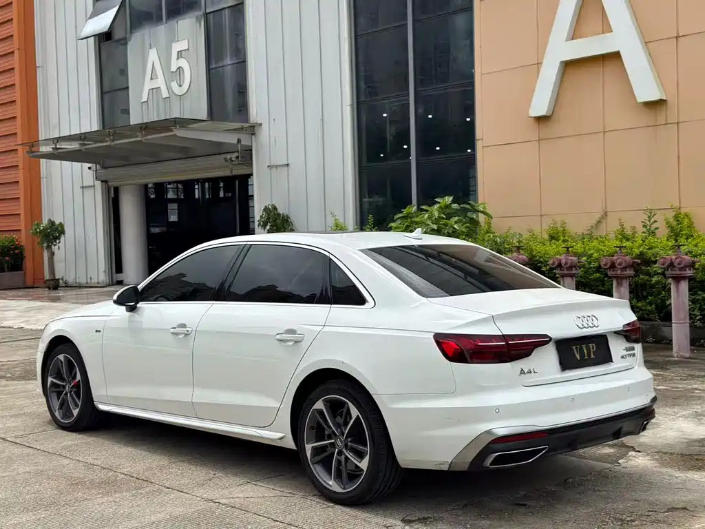 Audi A4L 2020 40 TFSI Fashion