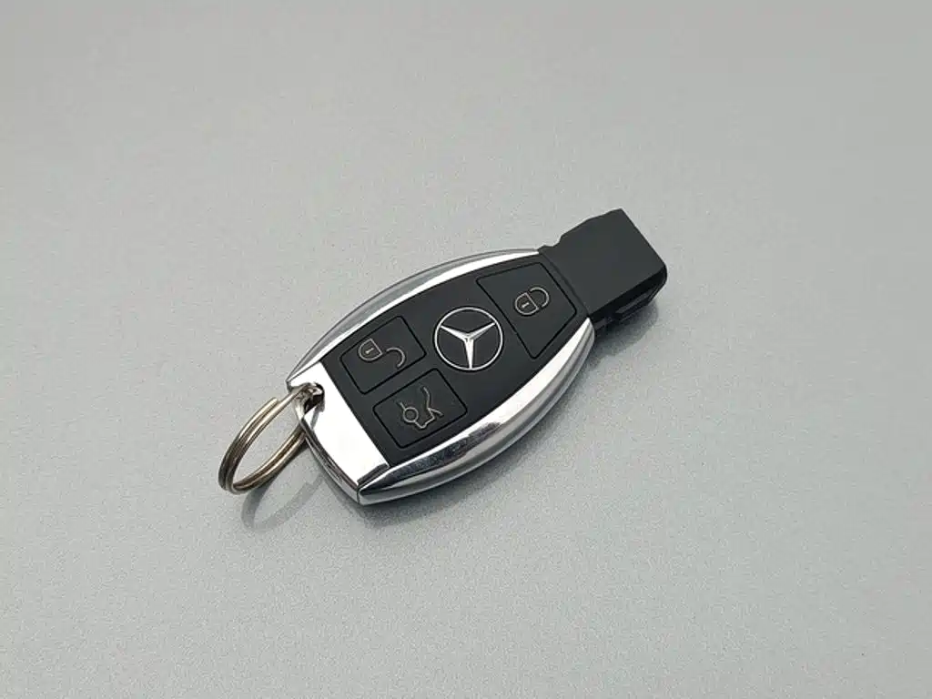 Mercedes-Benz C-Class — миниатюра 9