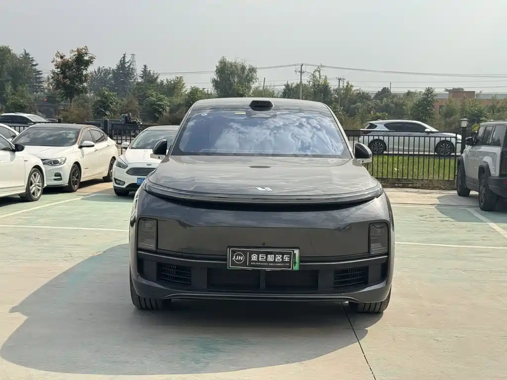 Li Auto Li L8 — миниатюра 2
