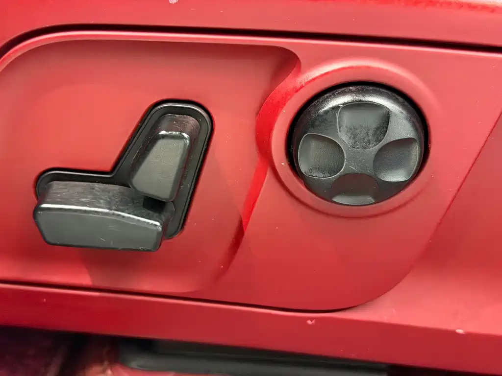 Maserati Levante — миниатюра 4