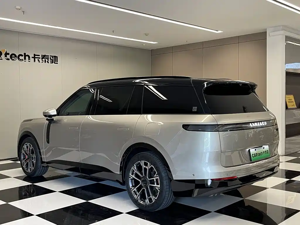 Lynk & Co 900 — миниатюра 7