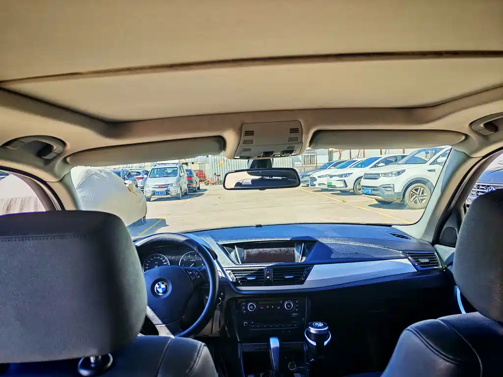 BMW X1 (Import) — миниатюра 8