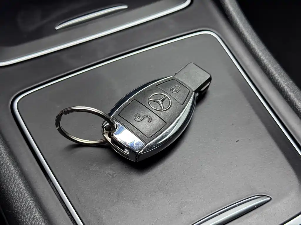 Mercedes-Benz GLA — миниатюра 8