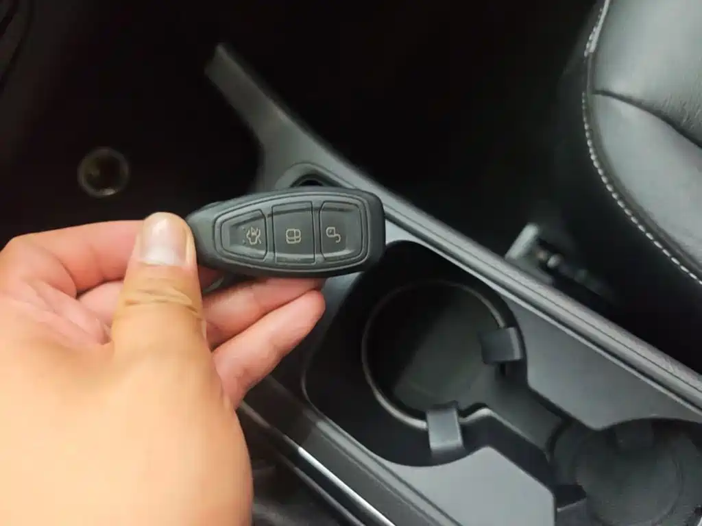 Ford Kuga — миниатюра 9