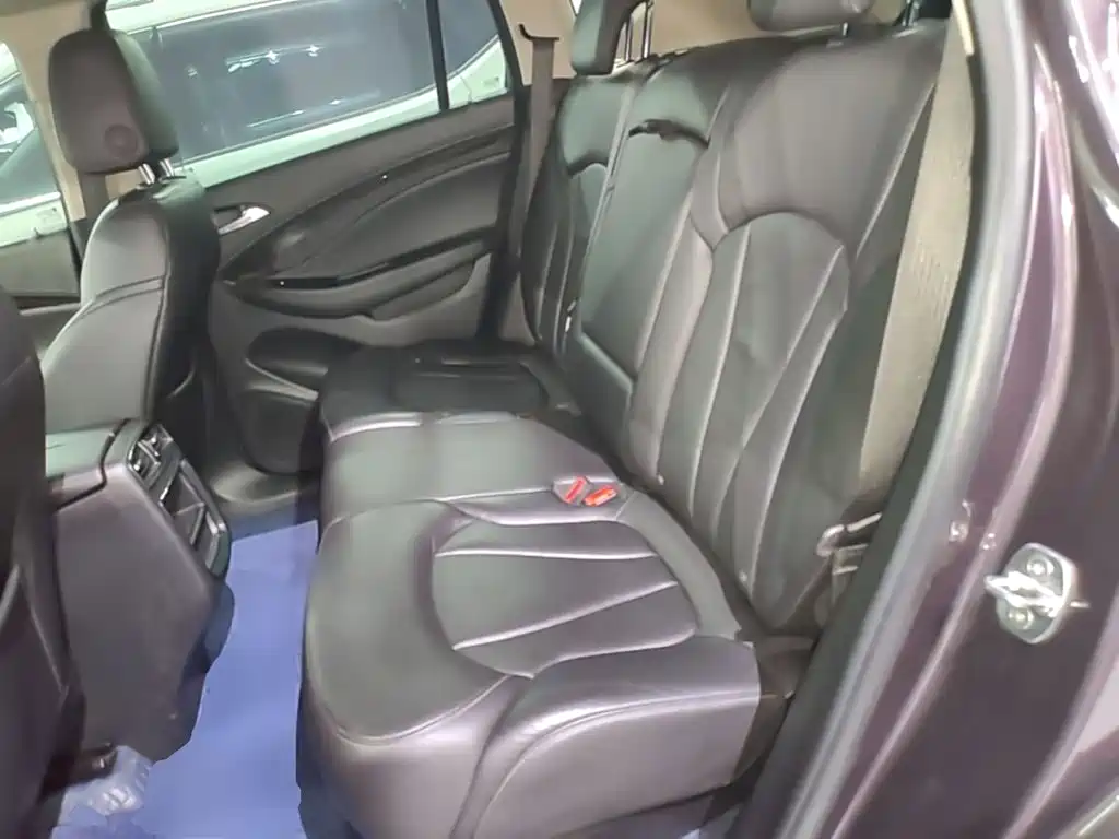 Buick Envision Plus — миниатюра 17