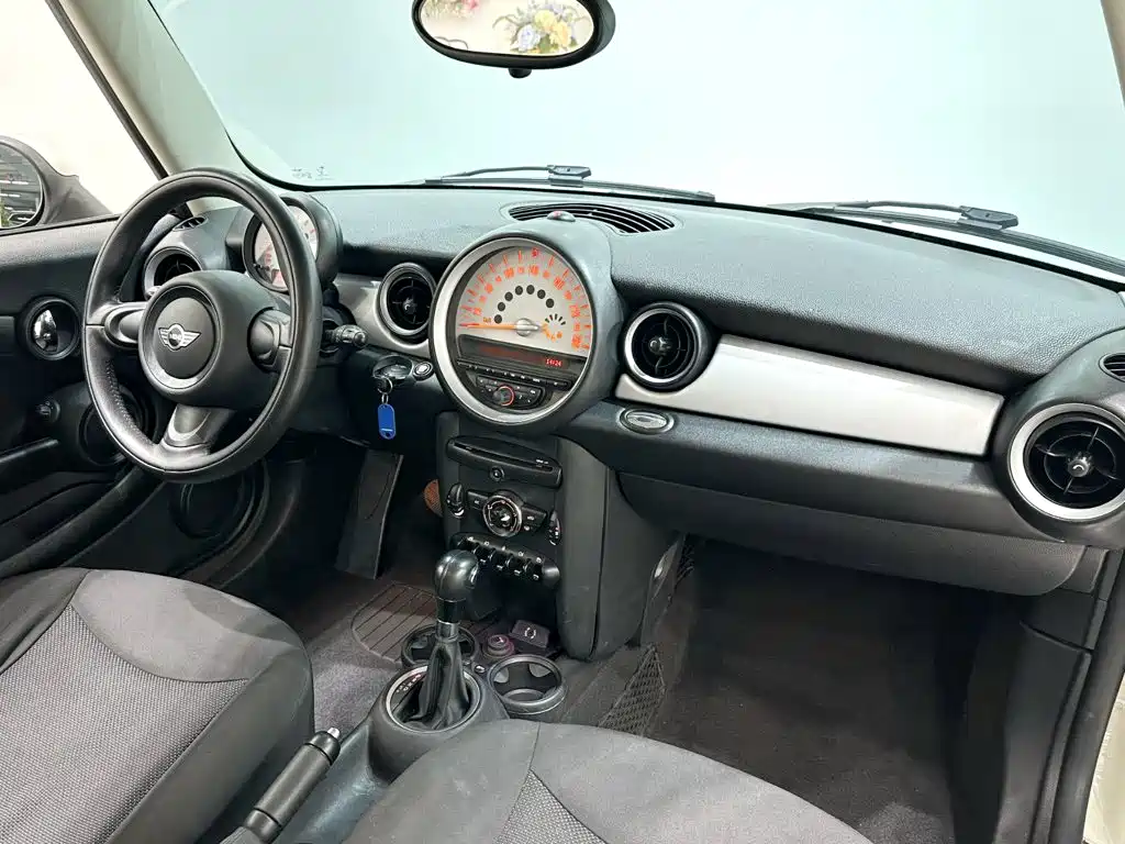 MINI Mini Clubman — миниатюра 15