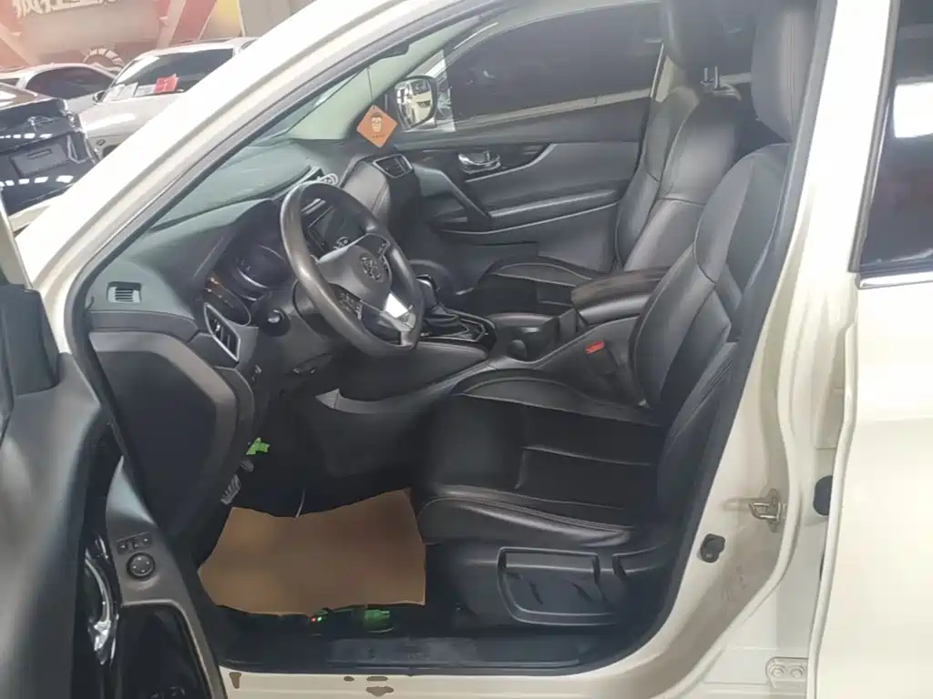 Nissan Qashqai — миниатюра 15