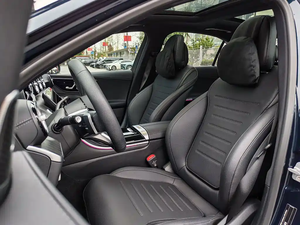 Mercedes-Benz C-Class — миниатюра 7