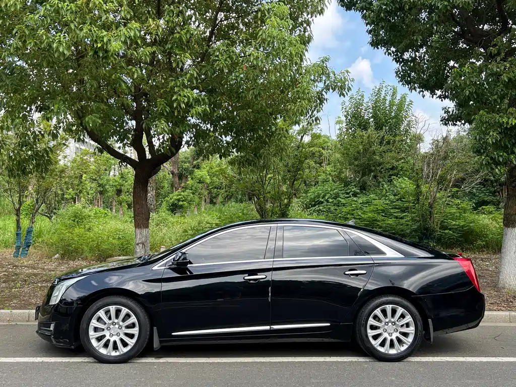 Cadillac XTS — миниатюра 3