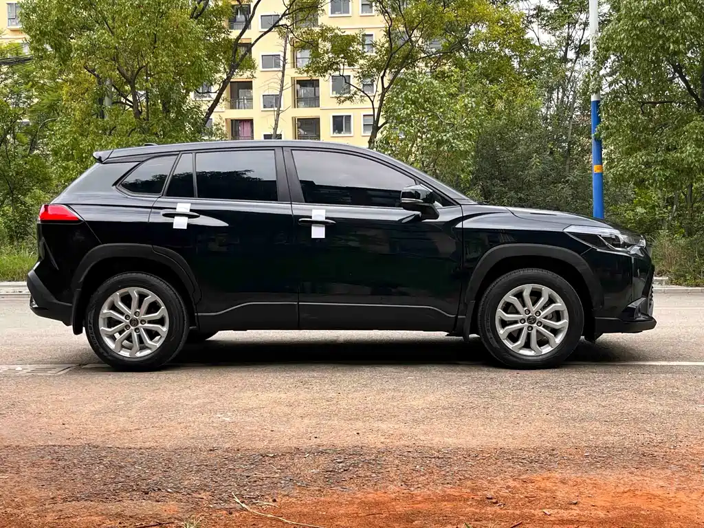 Toyota Frontlander — миниатюра 7