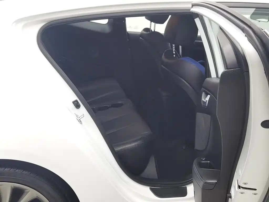 Hyundai Veloster — миниатюра 15