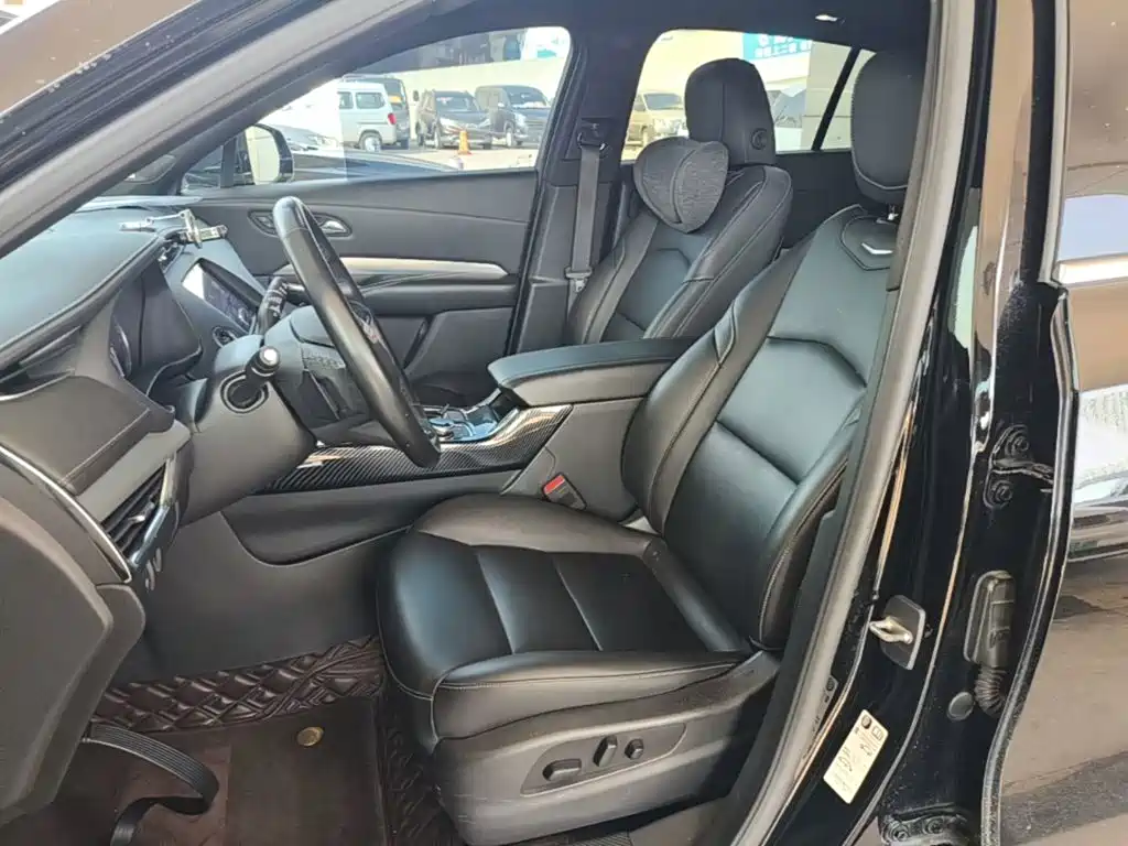 Cadillac XT4 — миниатюра 15