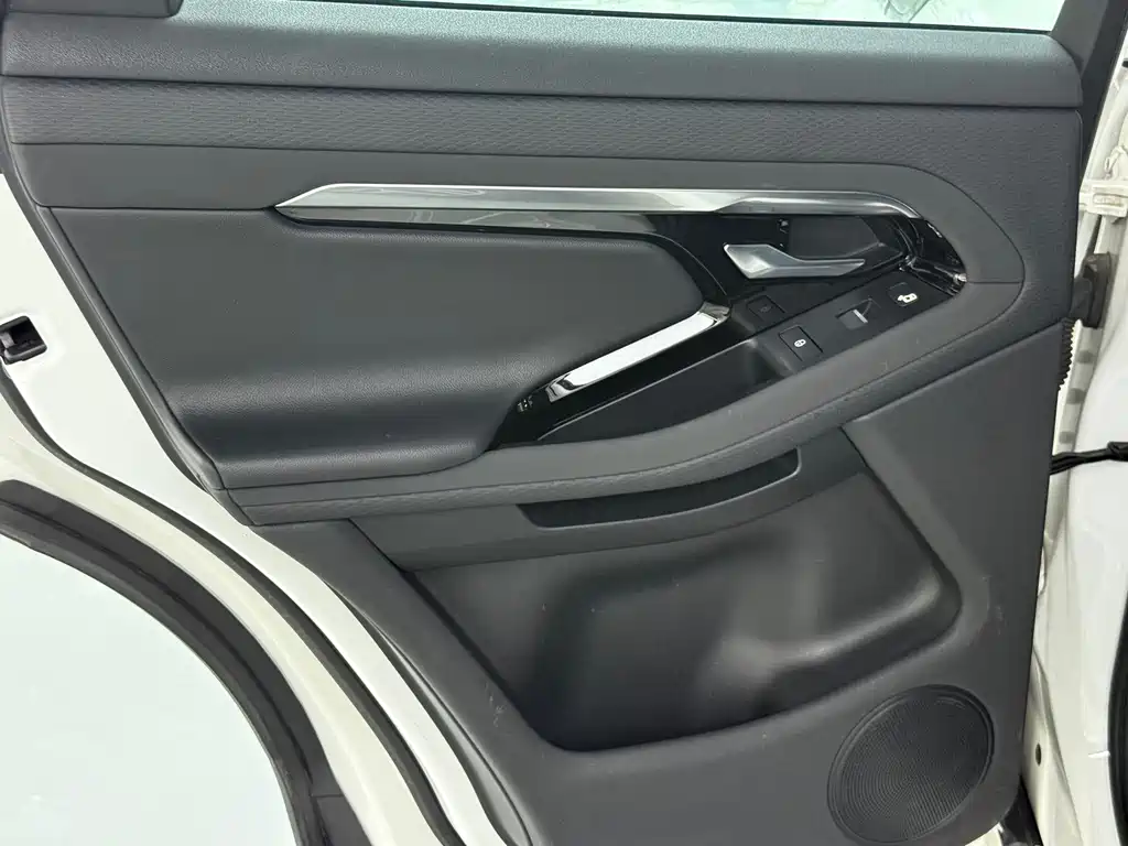 Land Rover Evoque — миниатюра 15