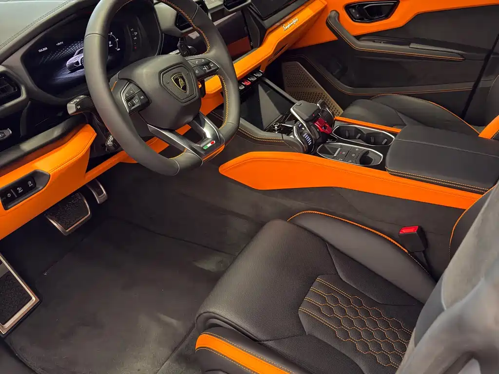 Lamborghini Urus SE — миниатюра 8