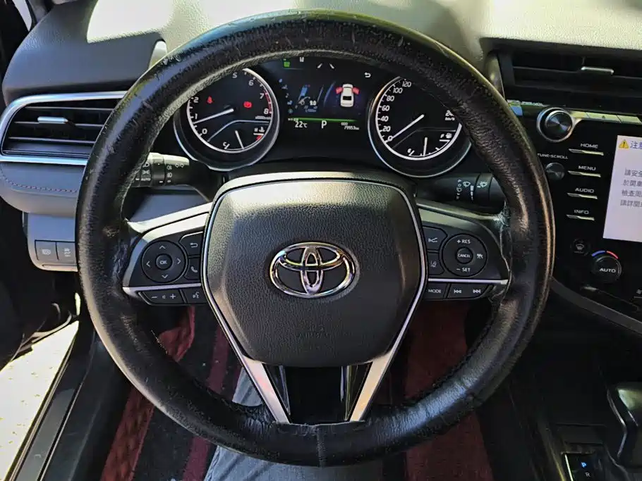 Toyota Camry — миниатюра 15
