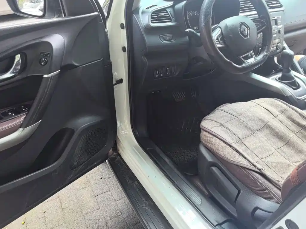 Renault Kadjar — миниатюра 12