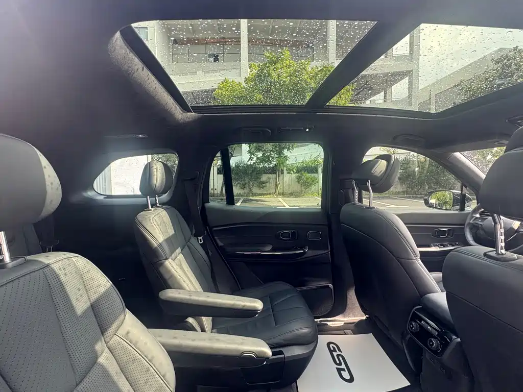 NIO ES8 — миниатюра 21