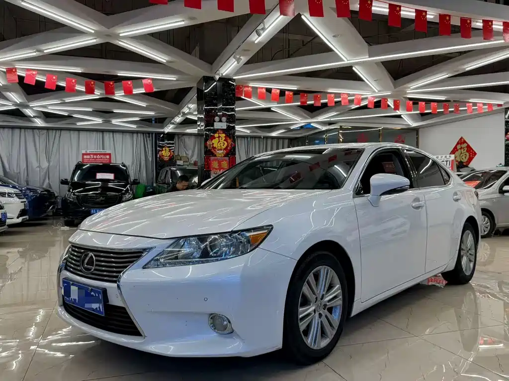 Lexus ES 2014