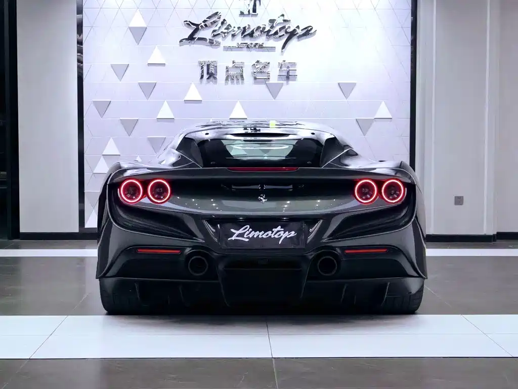 Ferrari F8 2019 Tributo 3.9T V8