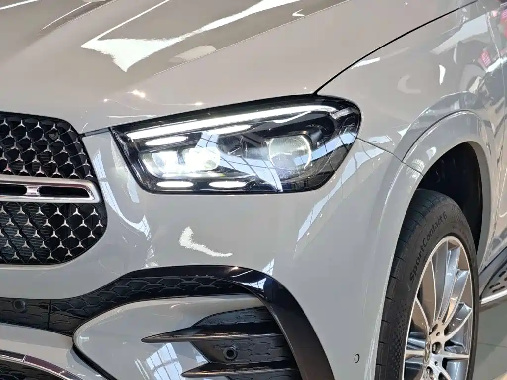 Mercedes-Benz GLE (Import) — миниатюра 22