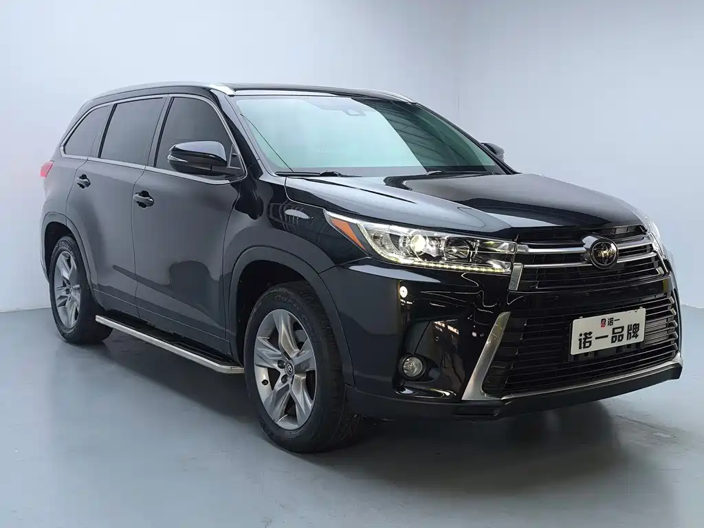 TOYOTA HIGHLANDER