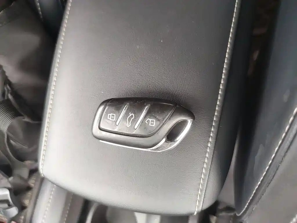 Roewe i5 — миниатюра 13