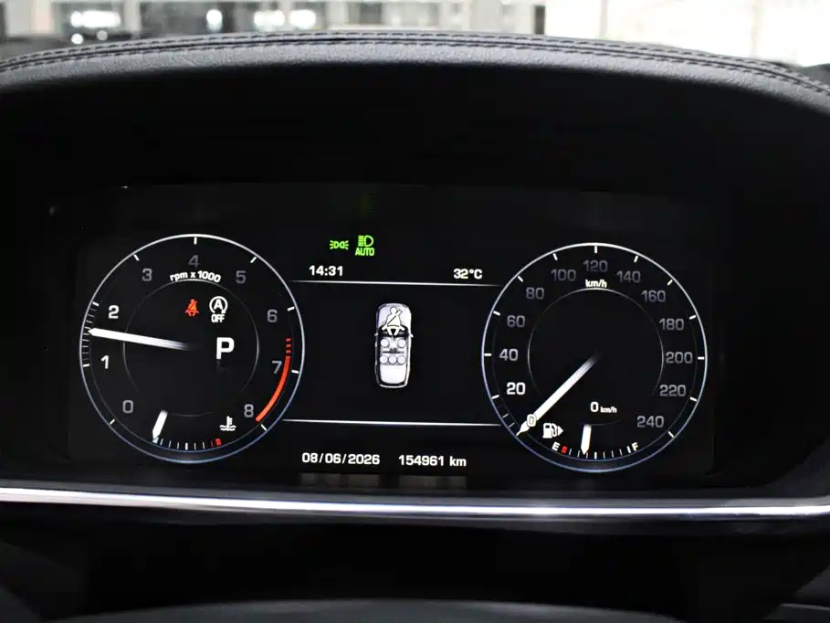 Land Rover Range Rover — миниатюра 5