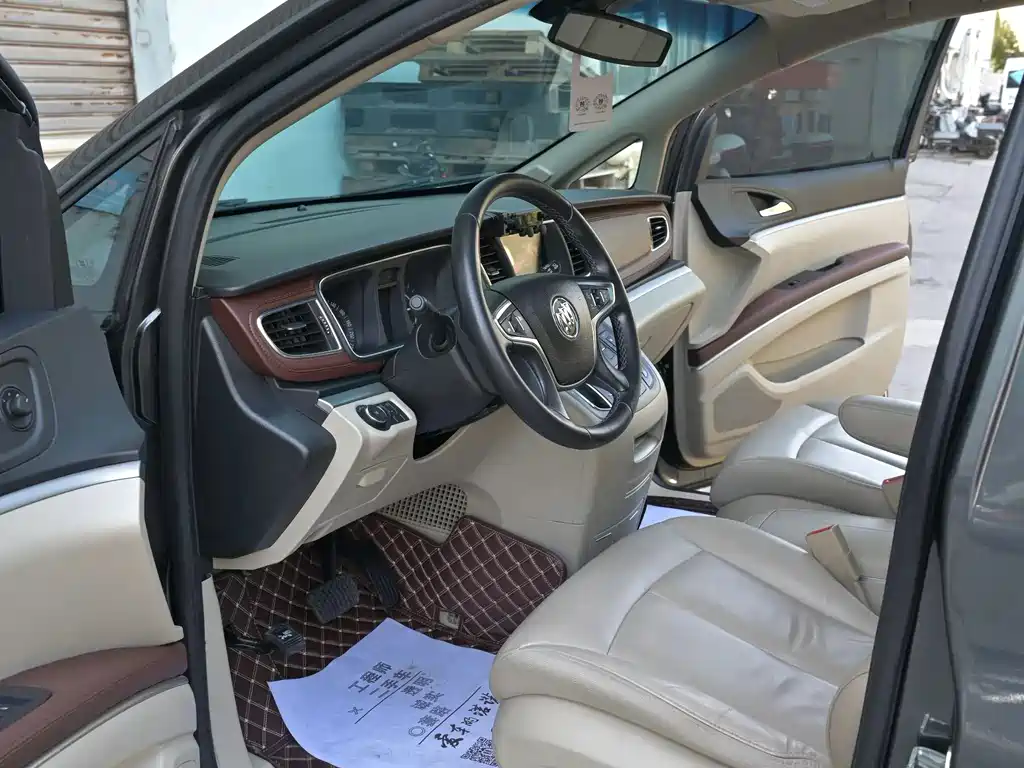 Buick GL8 — миниатюра 7