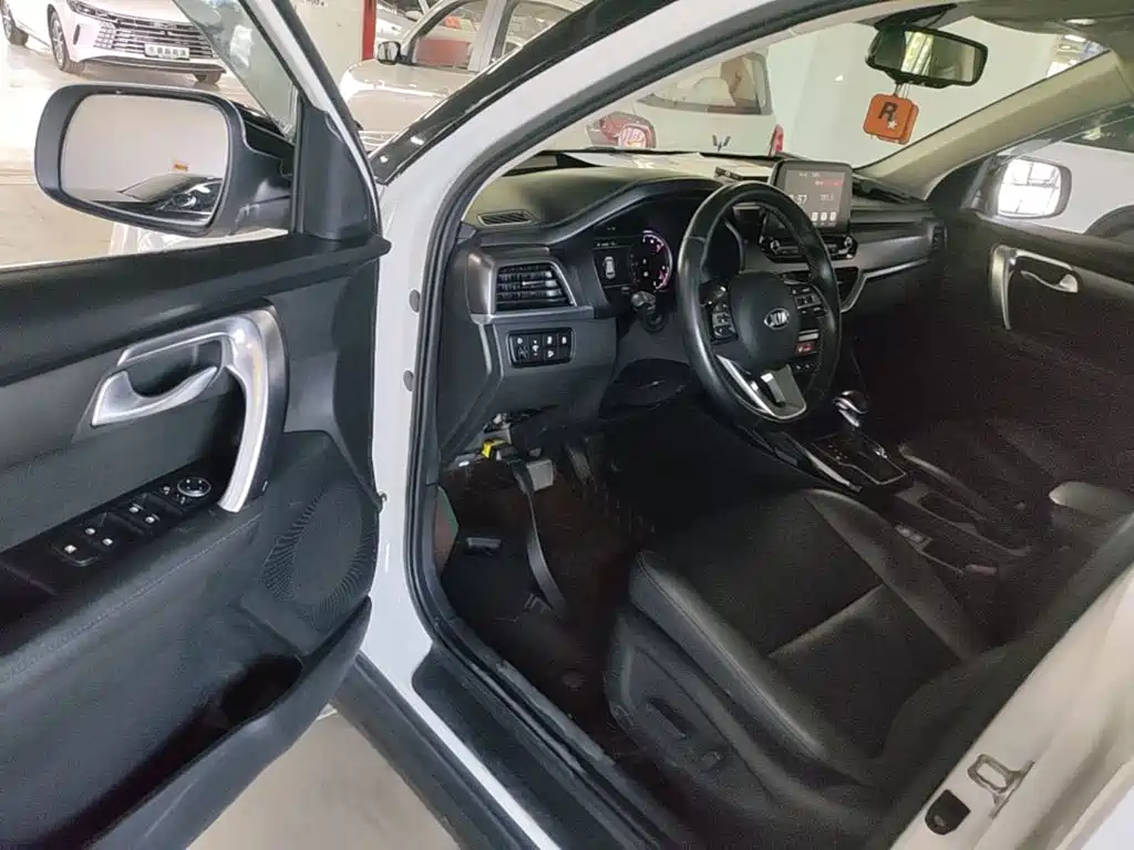 Kia Sportage — миниатюра 16